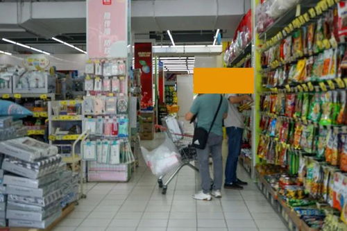 温江厂门口的青岛啤酒与红旗连锁酒类批发攻略